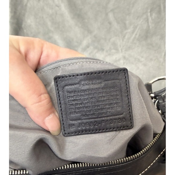 Coach Vintage Soho Hobo Black Leather Bag J0982-F13730 Shoulder Purse - Picture 11 of 14